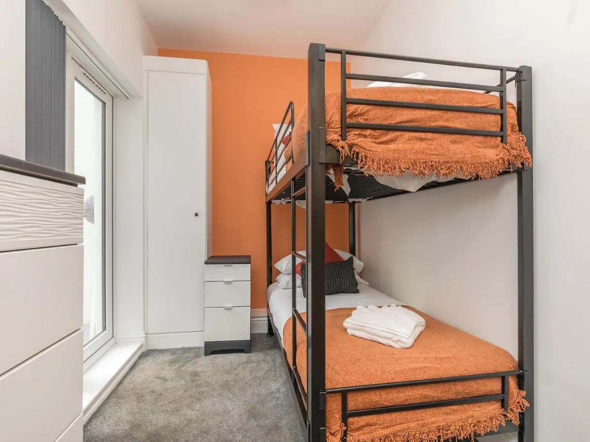 Stylish 2-Bedroom Flat With Patio And Garden Brighton 0*,  United Kingdom